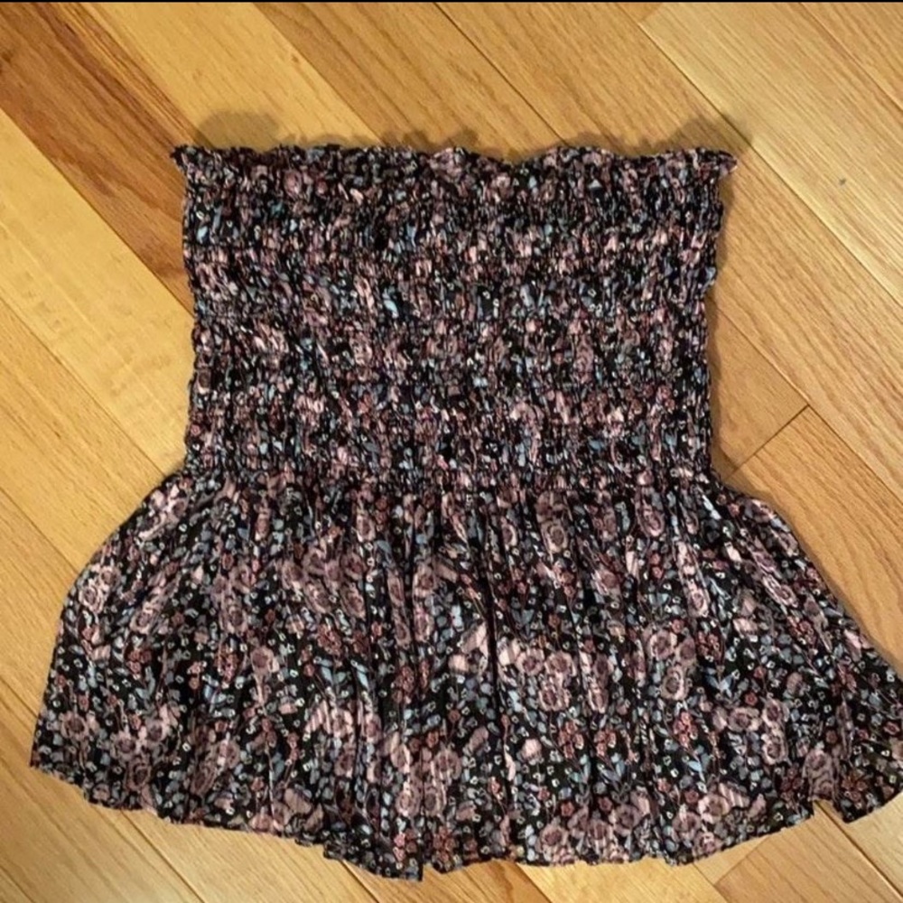 Aritzia mini skirt